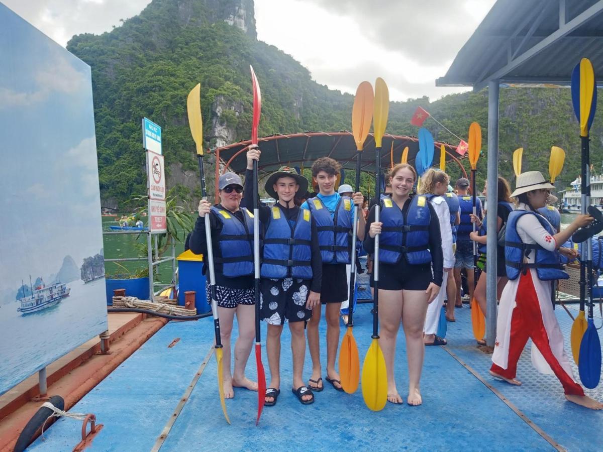 Cozy Bay Cruise Hotel Ha Long Exterior photo