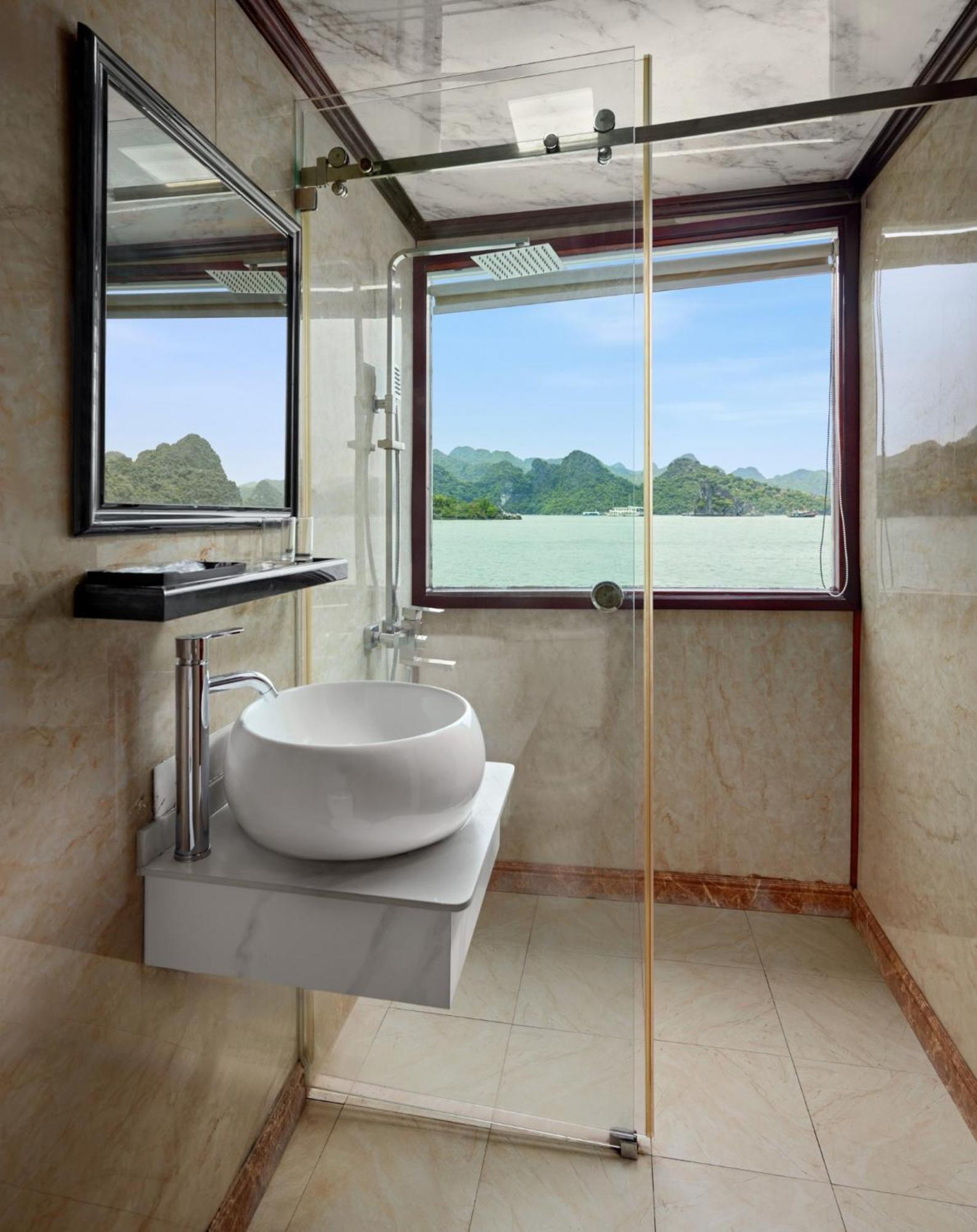 Cozy Bay Cruise Hotel Ha Long Exterior photo